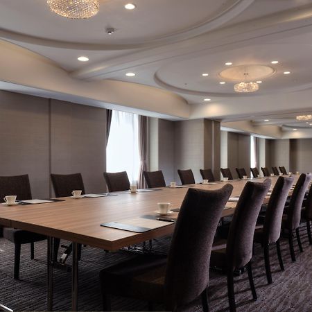 Sheraton Miyako Hotel Osaka Buitenkant foto