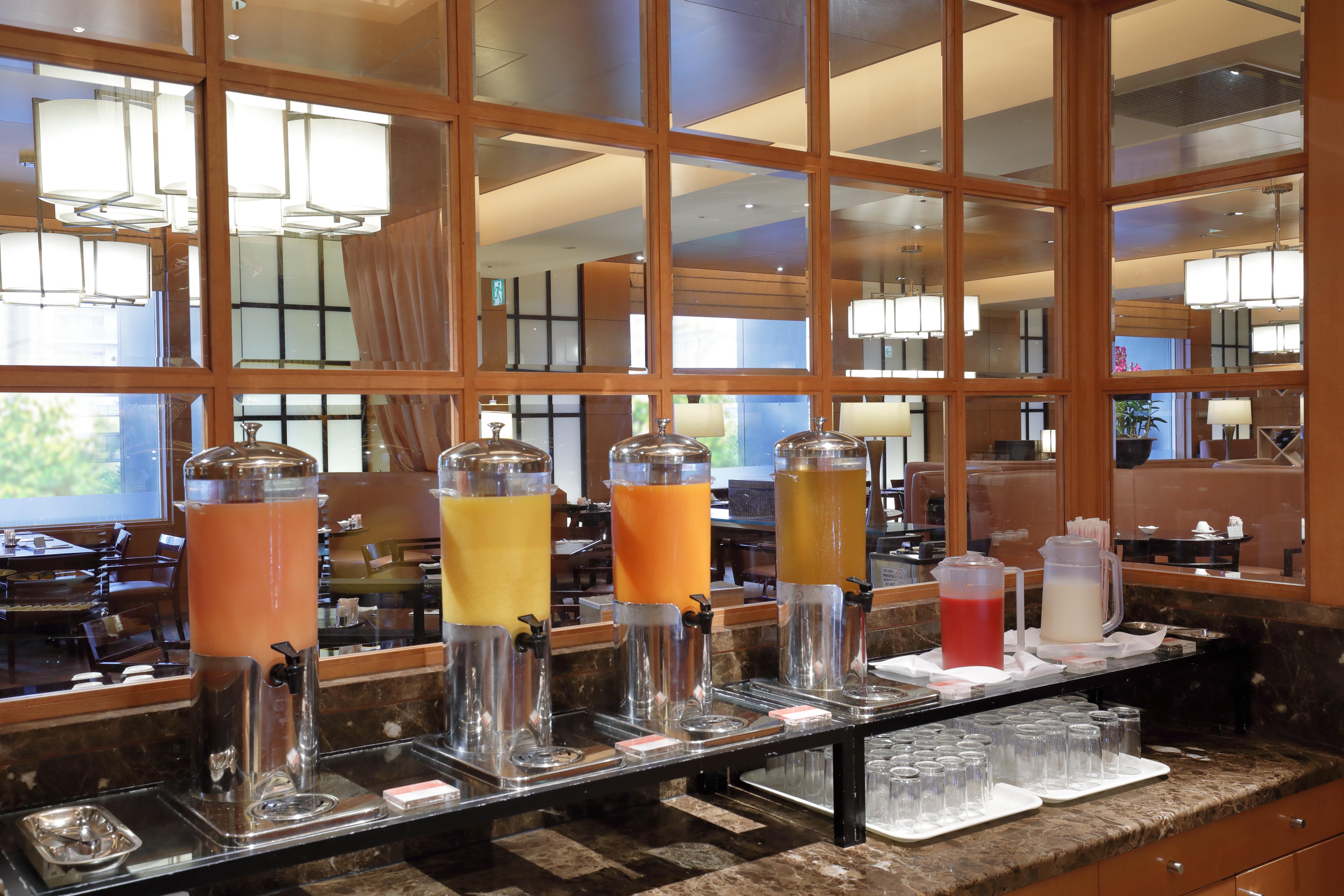 Sheraton Miyako Hotel Osaka Buitenkant foto